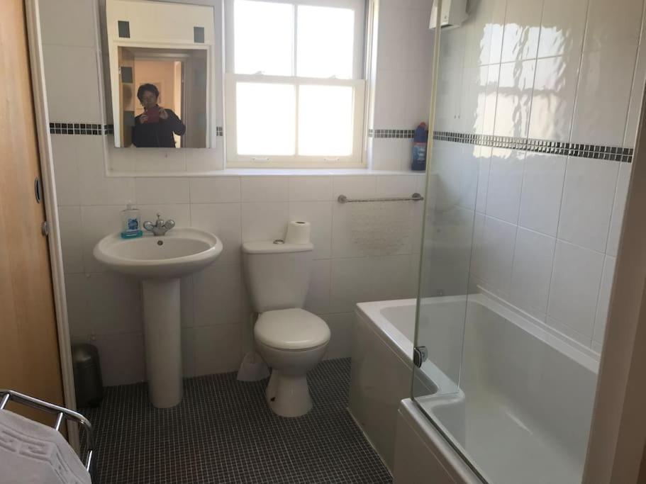 Great Offer 2 Bed Tenby Flat Free Parking Kültér fotó