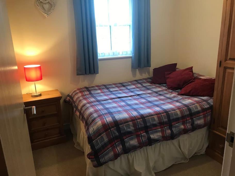 Great Offer 2 Bed Tenby Flat Free Parking Kültér fotó